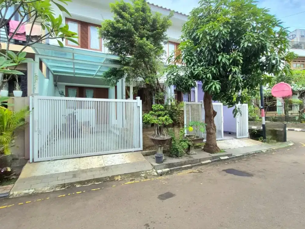 Rumah Bagus 2 Lantai di Mandar Bintaro Sektor 3 Camar Bintaro Menteng