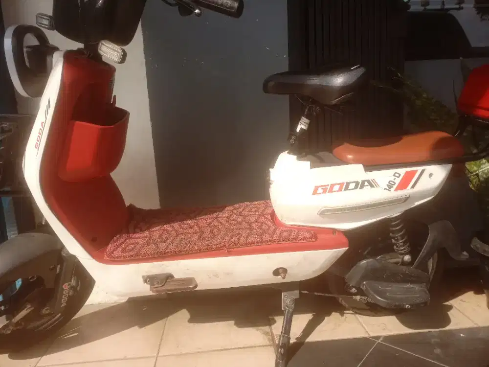 Dijual sepeda Listrik merek Goda,