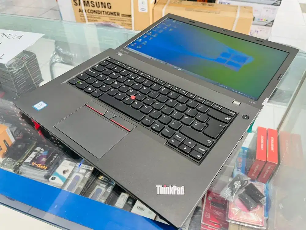 Laptop Lenovo Thinkpad i5 gen7 ram 8gb ssd 256gb garansi 6bln