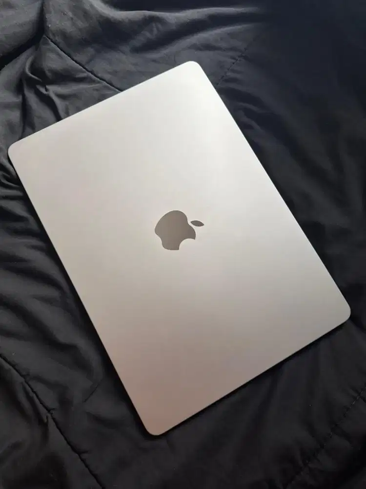 Macbook Air M2 16/256 ex Ibox