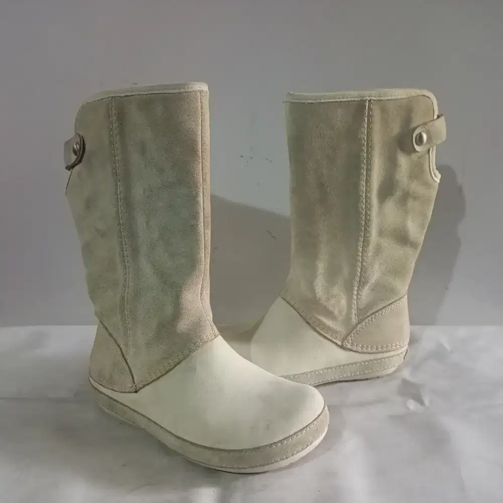 Crocs Winter Boots Suede Leather Sz W5 Sepatu Fashion Remaja Perempuan
