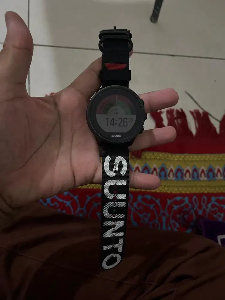 Suunto 9 baro titanium limited edition