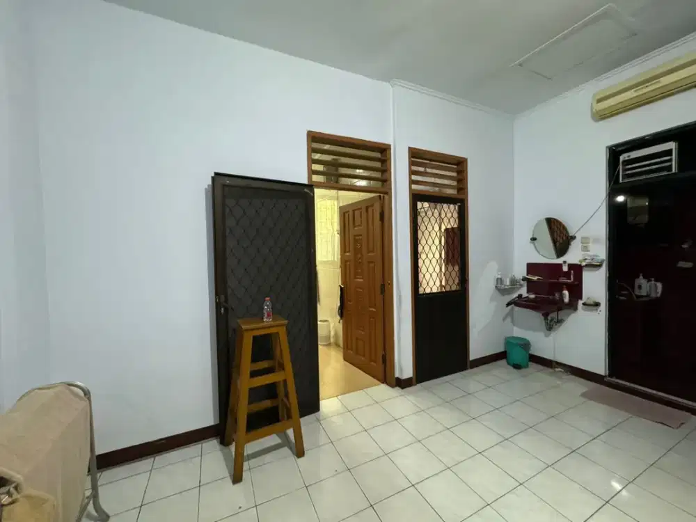Dijual Rumah di Tmn Permata Indah Jelambar,Uk.7x19m2,Ada 4 Kamar