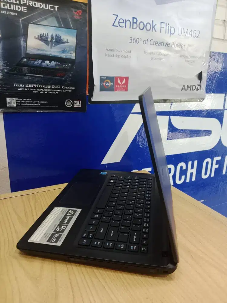 DILIRIK LAPTOP ACER ES1-432 CELERON RAM 4GB HDD 500GB SIAP PAKAI