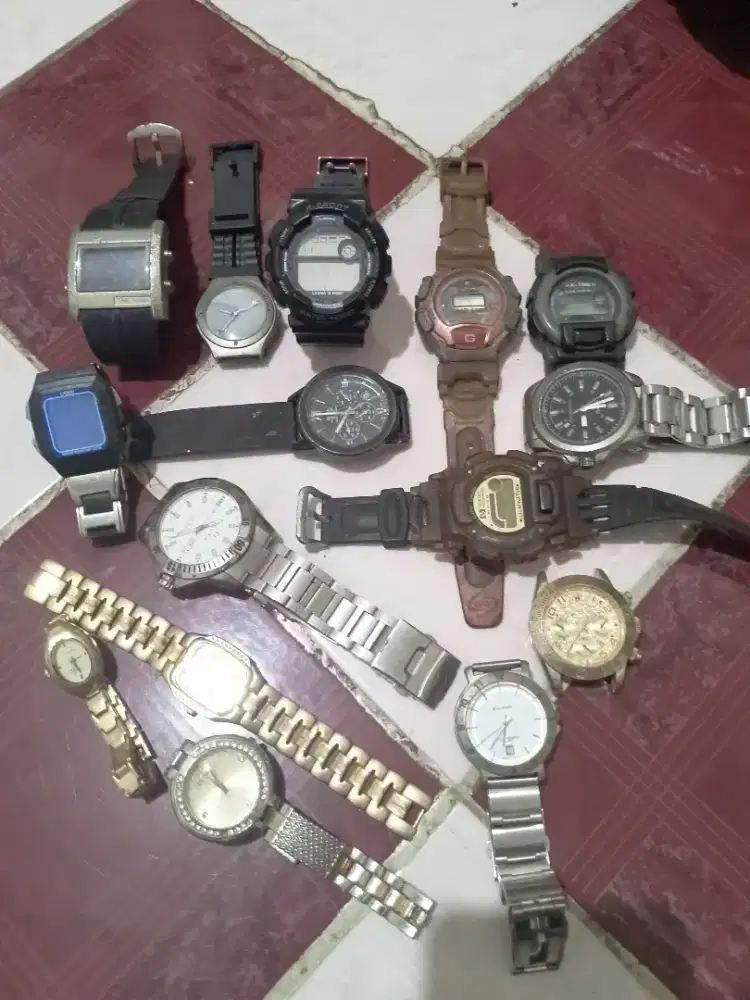 Jam tangan campuran on off