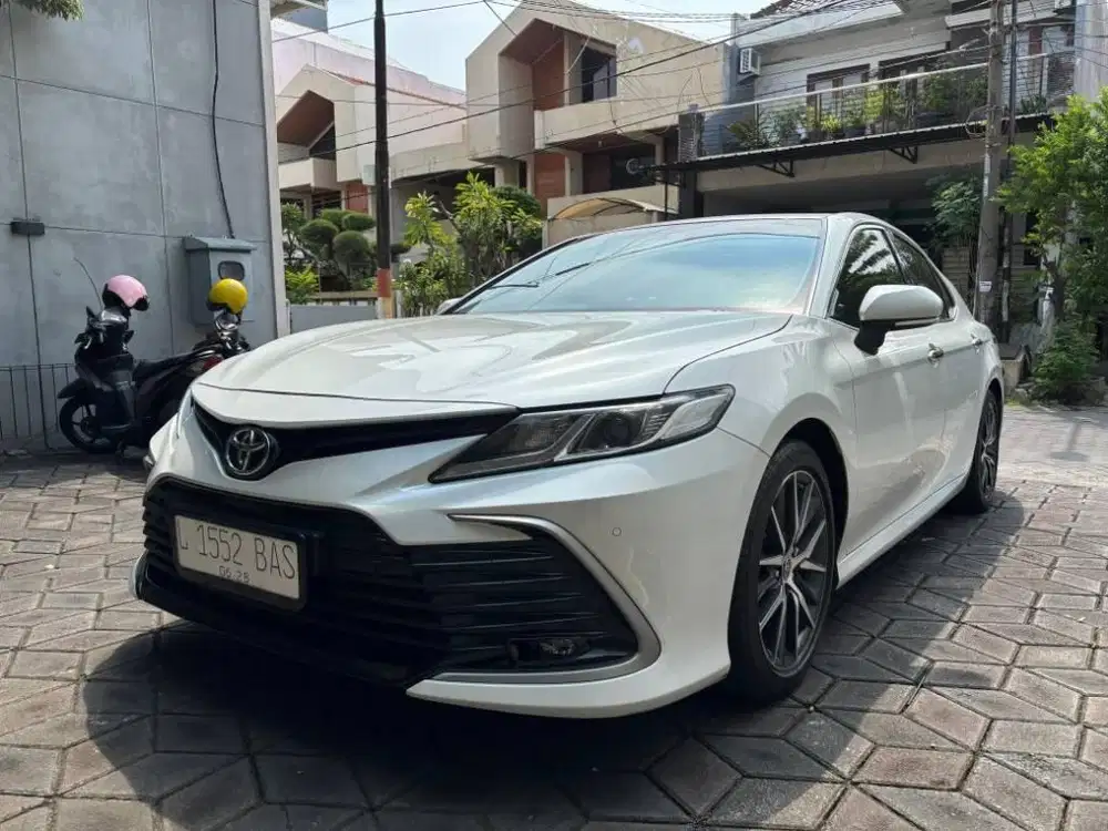 CAMRY 2.5 V AT 2023 # KM 40 RB
