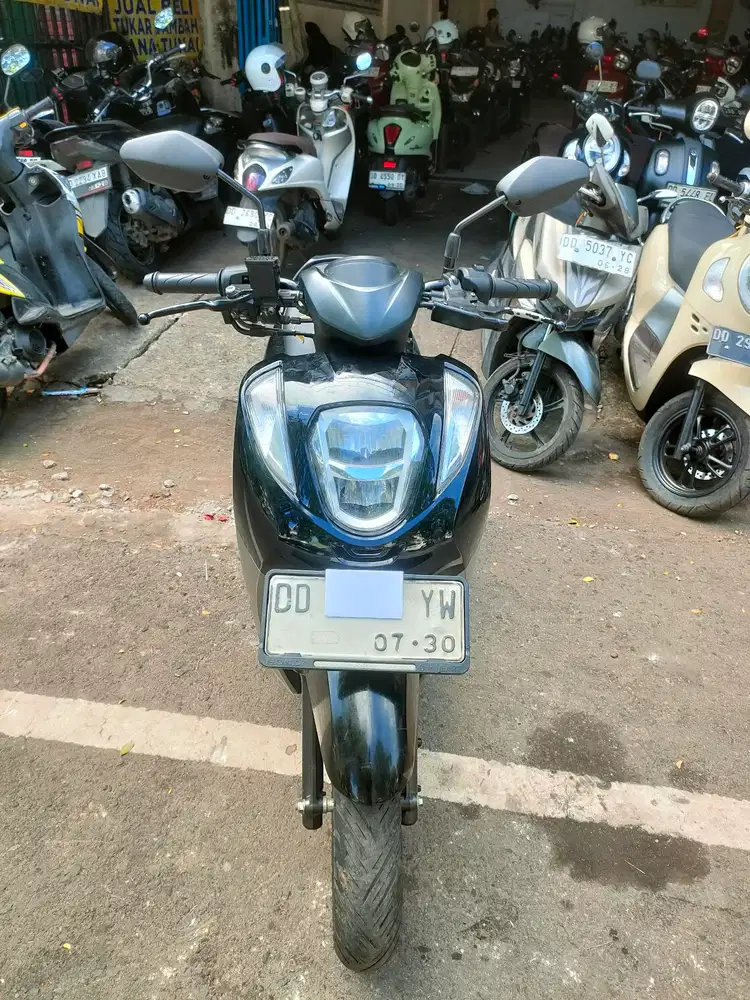 Honda Genio 2025 hitam