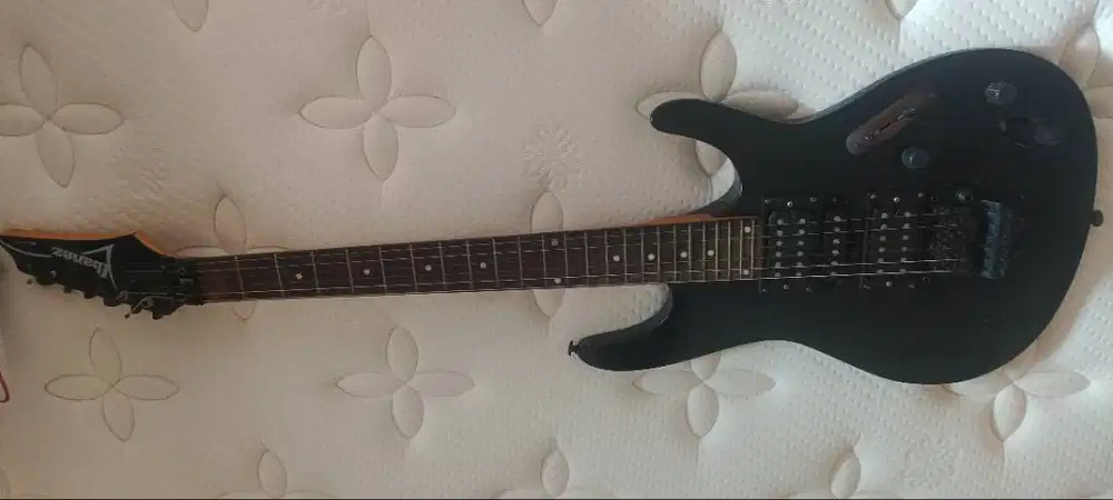 Gitar Elektrik Ibanez Seri F0324618, Jual Cepat BU