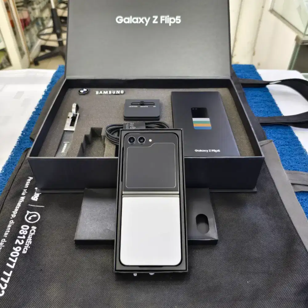 Samsung Galaxy Z Flip 5 8/512gb Edisi BMW Mulus terawat Ex resmi sein