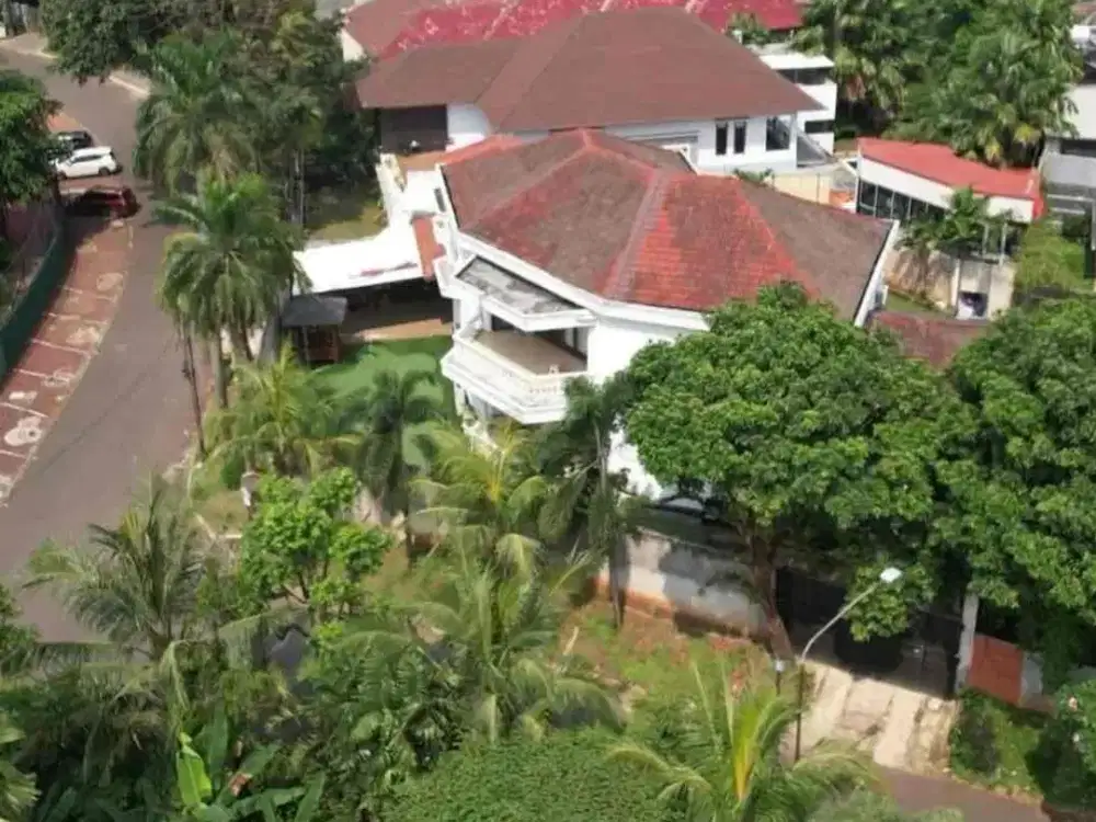 Dijual rumah siap huni harga di bwh Njop (msh tersewa) di Pondok Indah