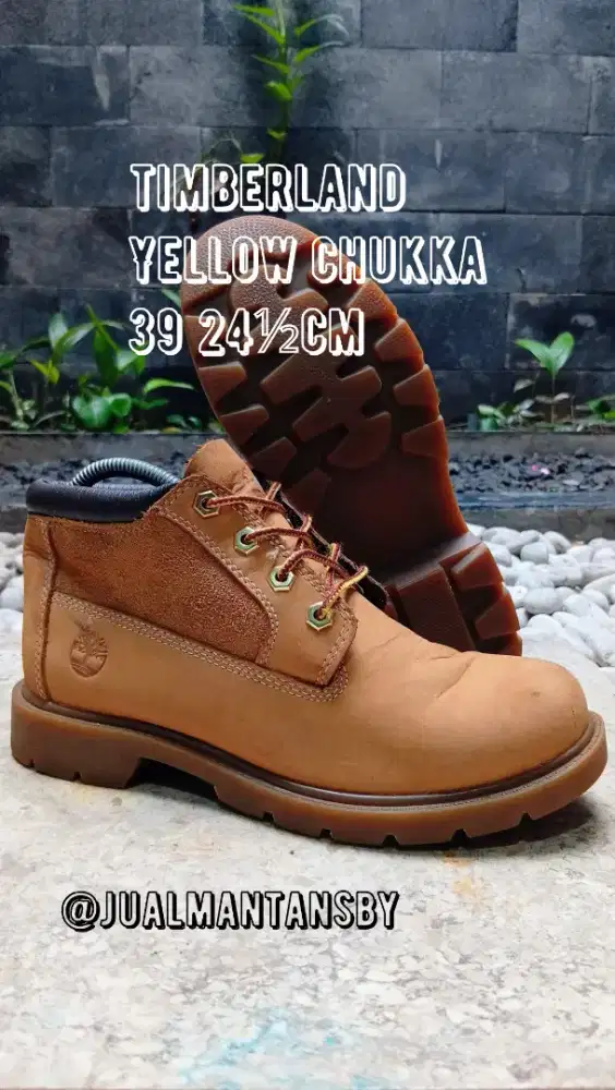 TIMBERLAND Chukka Yellow Icon Boots Made in Vietnam