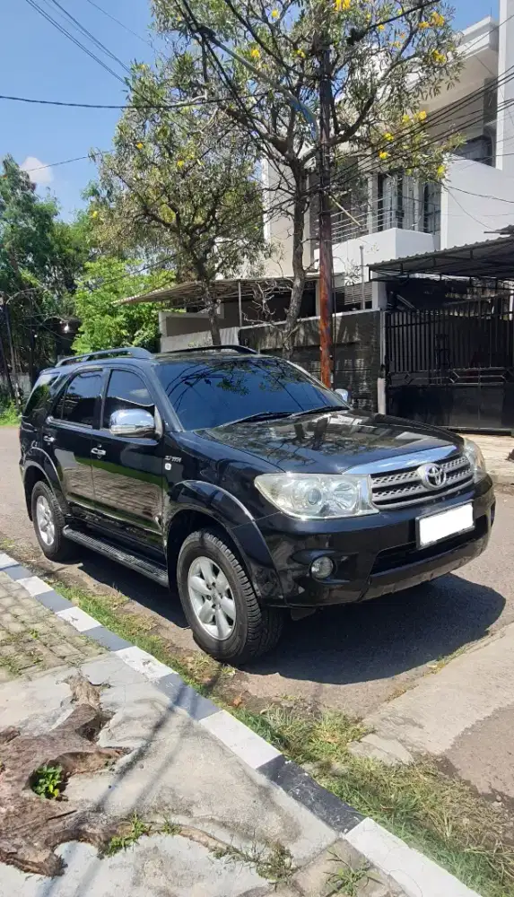 Toyota Fortuner 2.7 , AC Dobel , Ban Baru , Istimewa