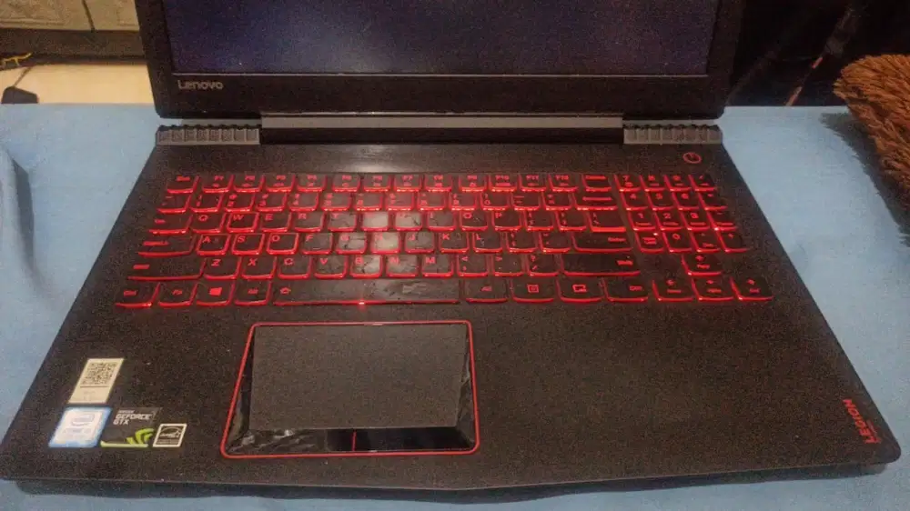 Lenovo legion Y520