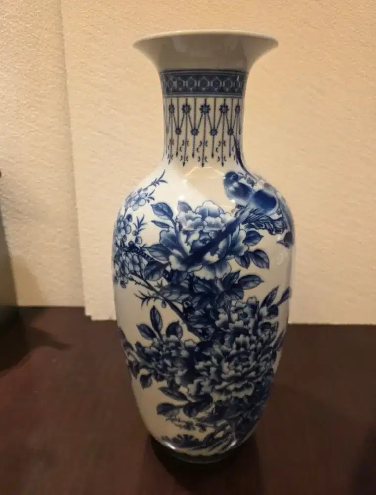 Vas Keramik Motif Blue & White / Porcelain Decorative Vase
