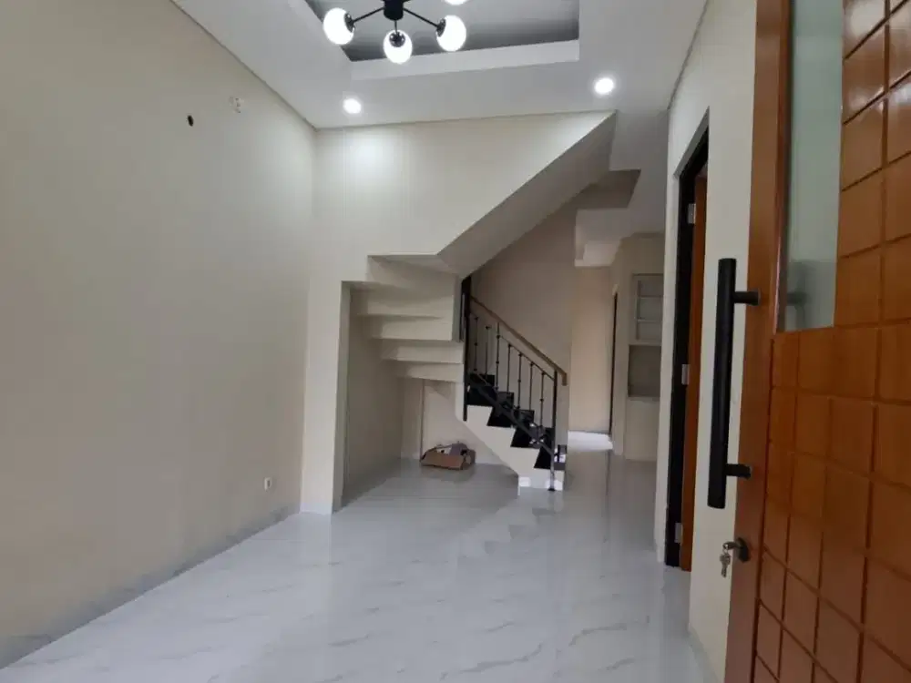 Dijual Brand New Rumah Cakep 2 Lantai Siap Huni SHM di Kencana Loka BSD