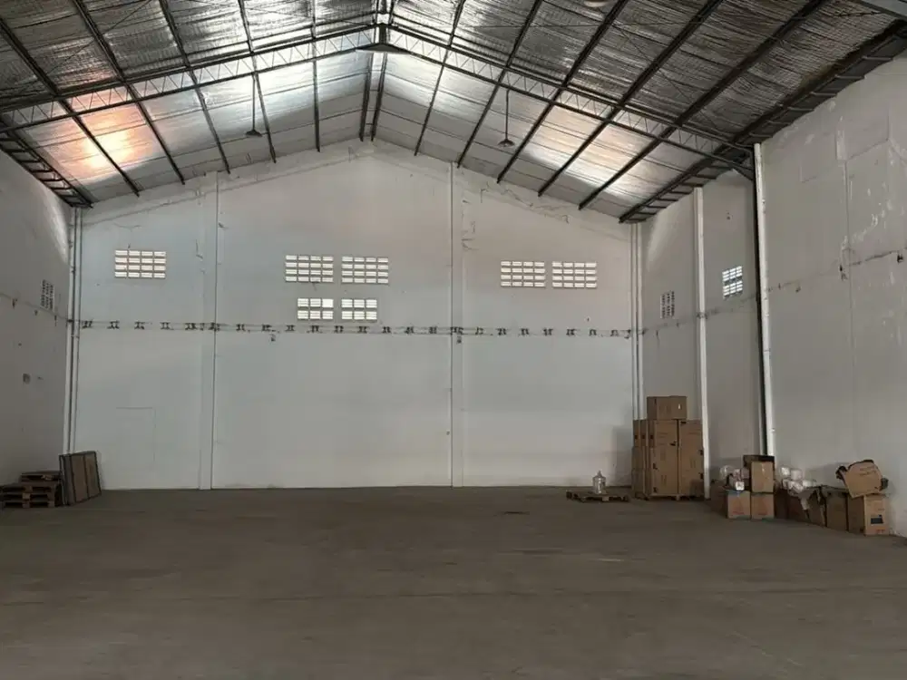 Gudang Siap pakai daerah Medoho Semarang  - 11436