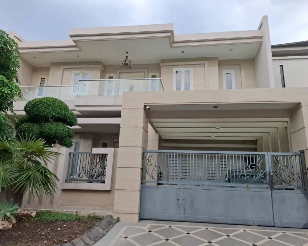 RUMAH GRAHA FAMILI 2 LANTAI FURNISHED SIAP HUNI TERAWAT