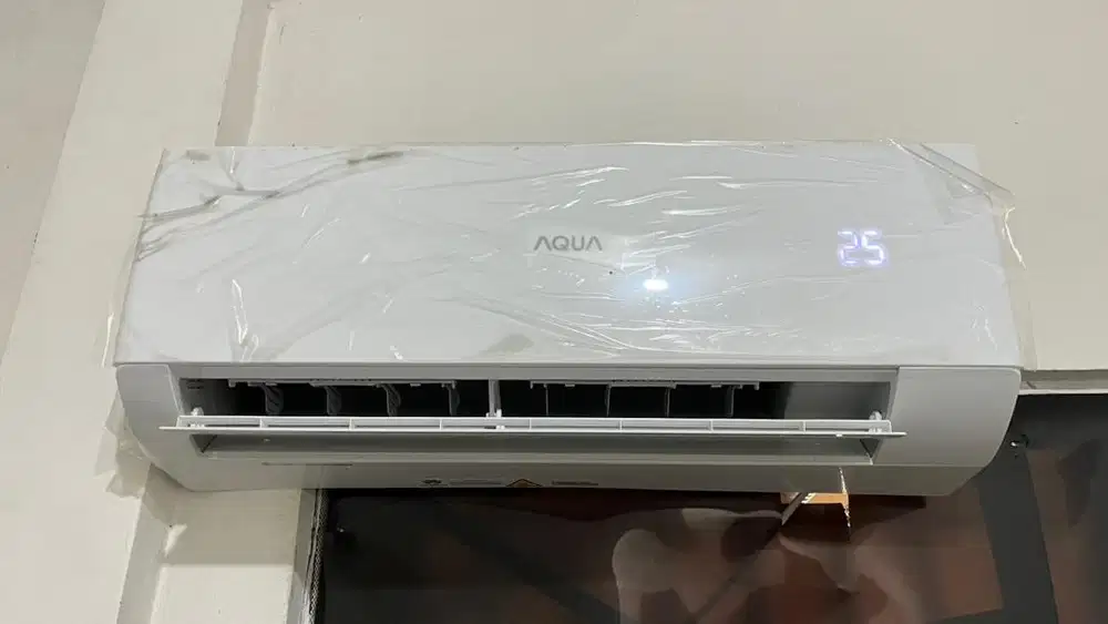 AC Aqua 1/2 0,5 pk baru 7 bulan pakai