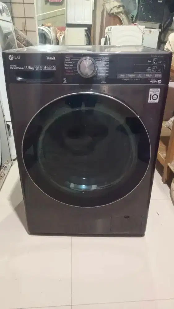 Mesin cuci LG 13/8kg