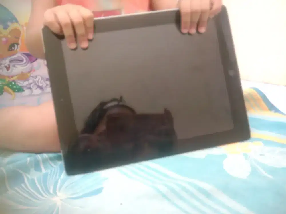 iPad

iPad 2 32GB  cellular Mati Total LCD Mulus Buat Part Pasar Rebo