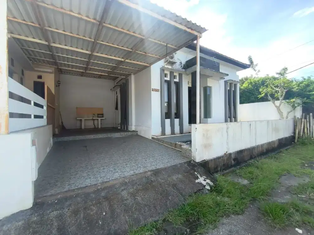 Disewakan rumah kosongan dan apa adanya tanpa renovasi dan garansi