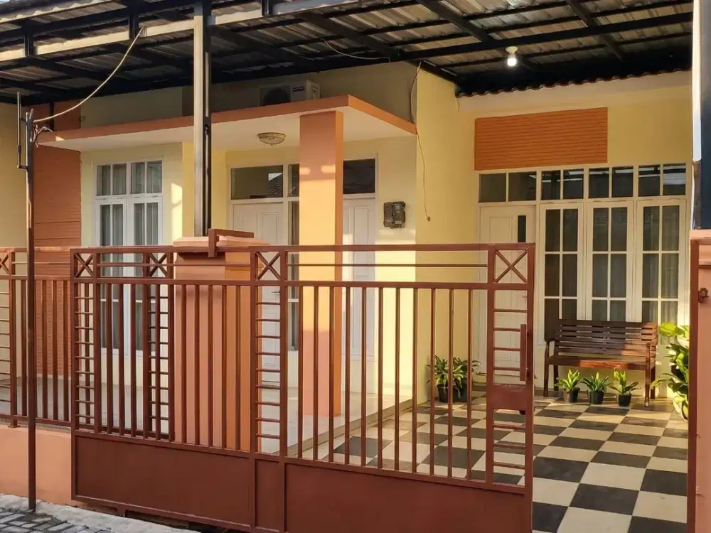 Rumah Siap Huni dan Nyaman daerah Pedurungan - 11400
