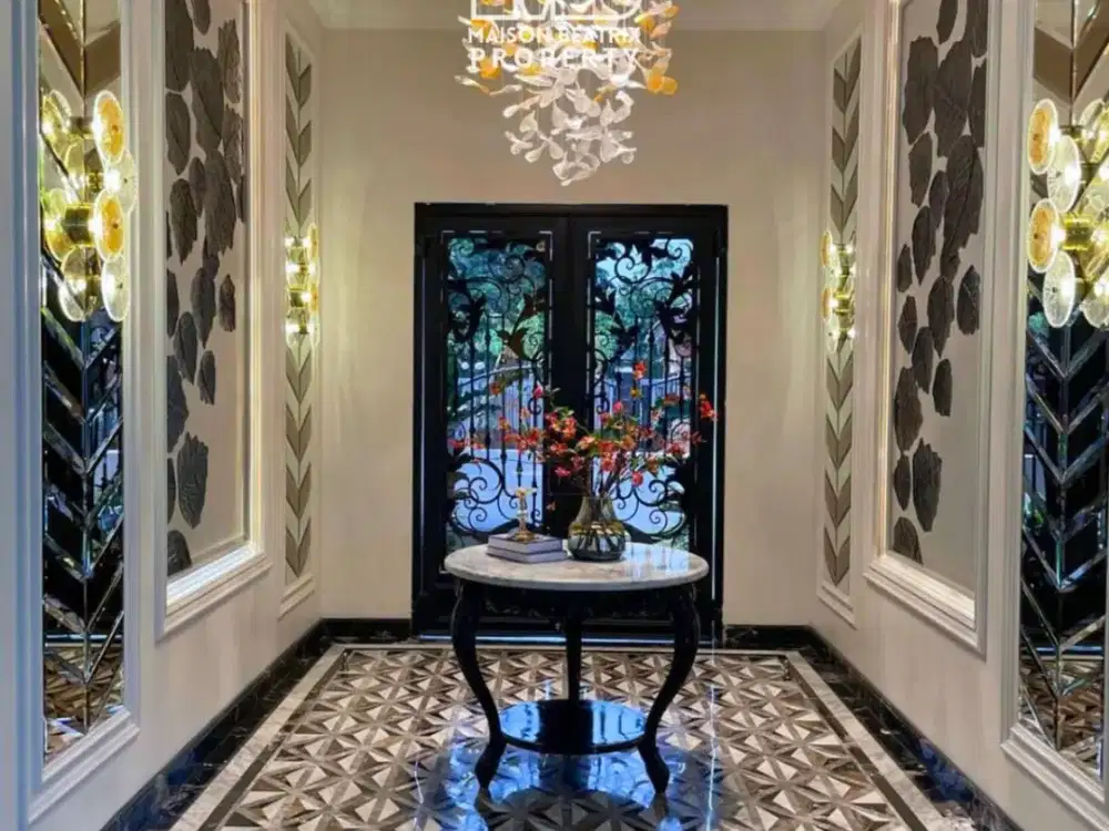 RUMAH MEWAH FULL FURNISH WITH POOL DI PERUM. CITRAGRAN JATISAMPURNA - BEKASI