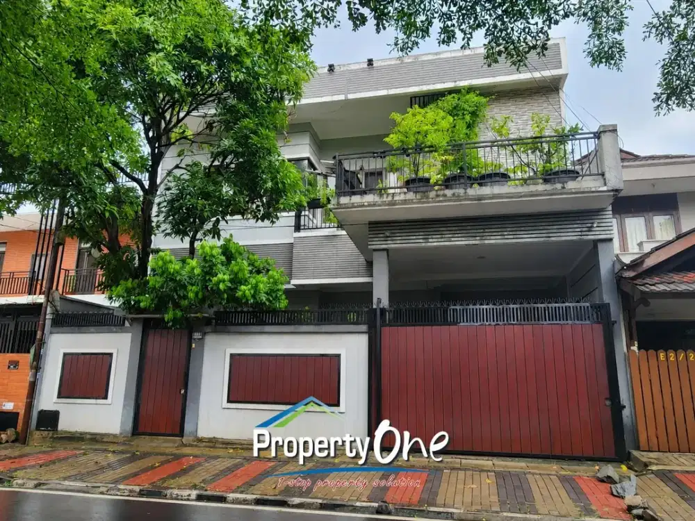 Jual Rumah Luas 2,5 Lantai di Rawa Buntu Lokasi Strategis Dekat Pasar Modern BSD, Tol, dan Stasiun KRL Rawa Buntu
