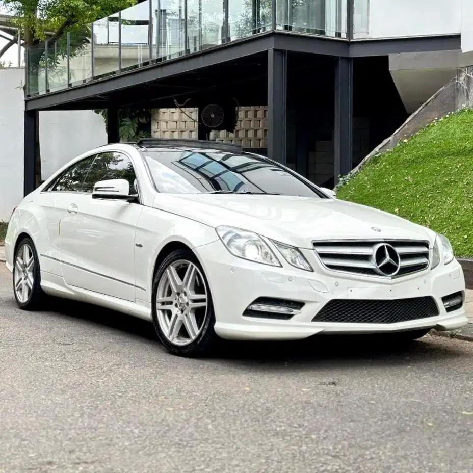 (CASH) Mercedes Benz E250 AMG Coupe 2012