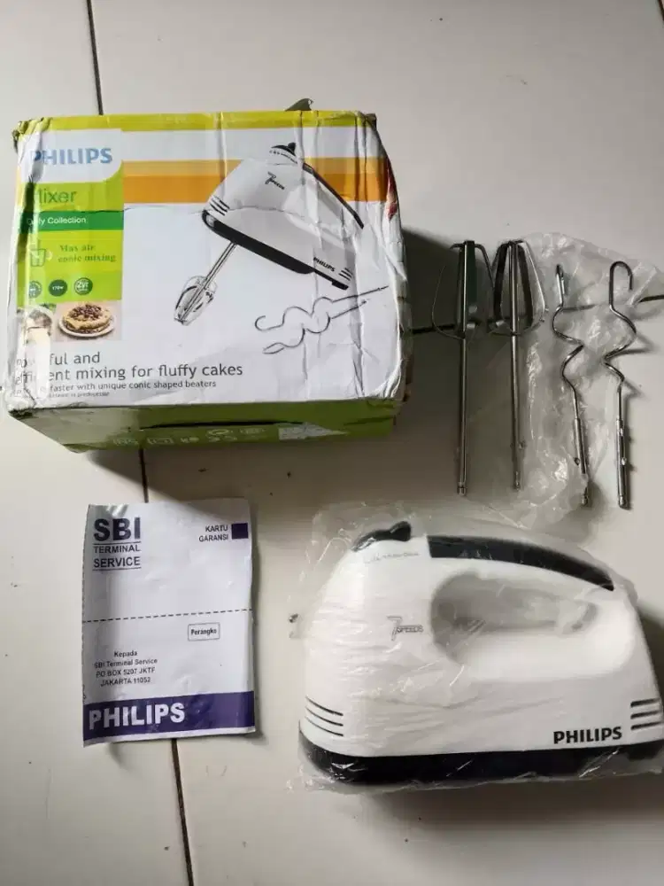 mixer philips.kondisi baru belum dipakai.Hdiah kantor.bisa cod stasiun