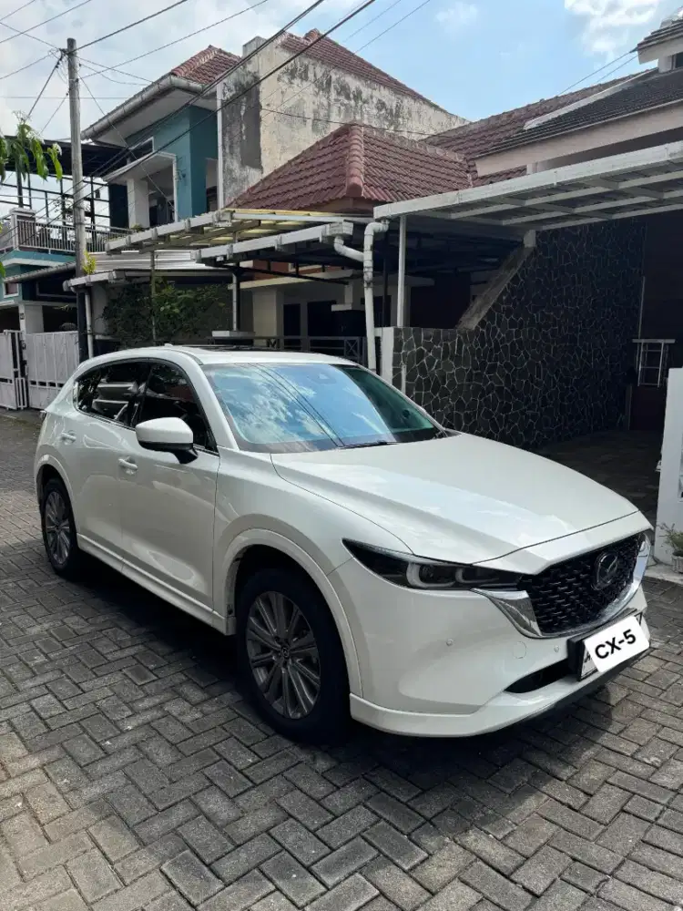 CX-5 Elite Putih,Seperti baru, Kilometer rendah.