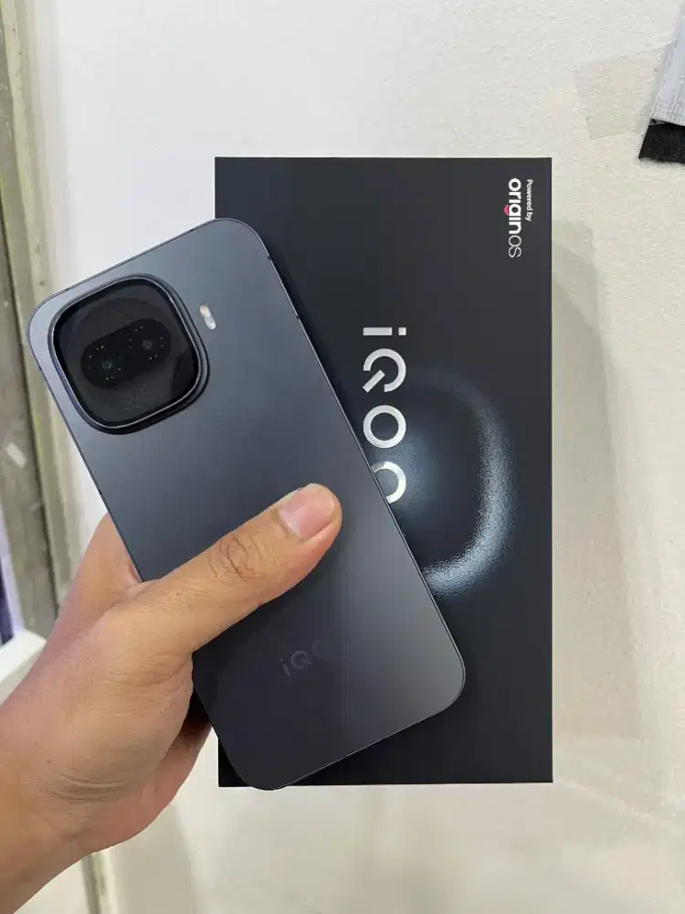 IQOO 15R 12/512 GB Mulus Baru sebulan