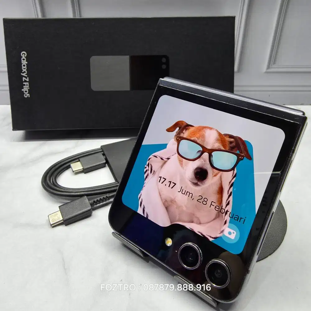 Samsung Galaxy Z Flip 5 8/512GB Graphite Fullset Resmi SEIN No Minus