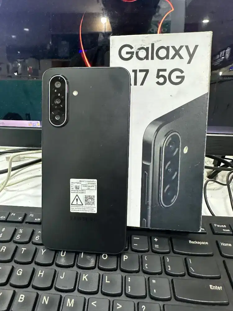 samsung A17 5G 8/256 garansi on bisa tukar tambah