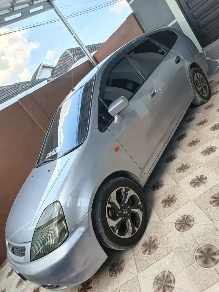 Honda stream thun 2003/AT