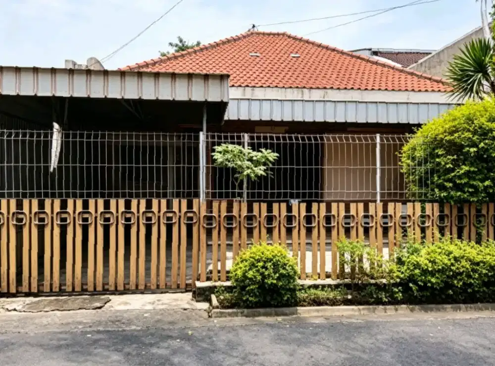 Rumah kost murah mewah tengah kota Semarang Butuh Uang Segera