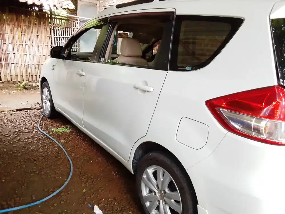 Jual cepat Suzuki Ertiga gl manual