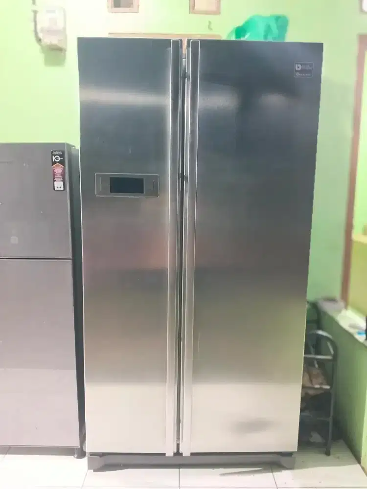 Kulkas Samsung inverter side by side