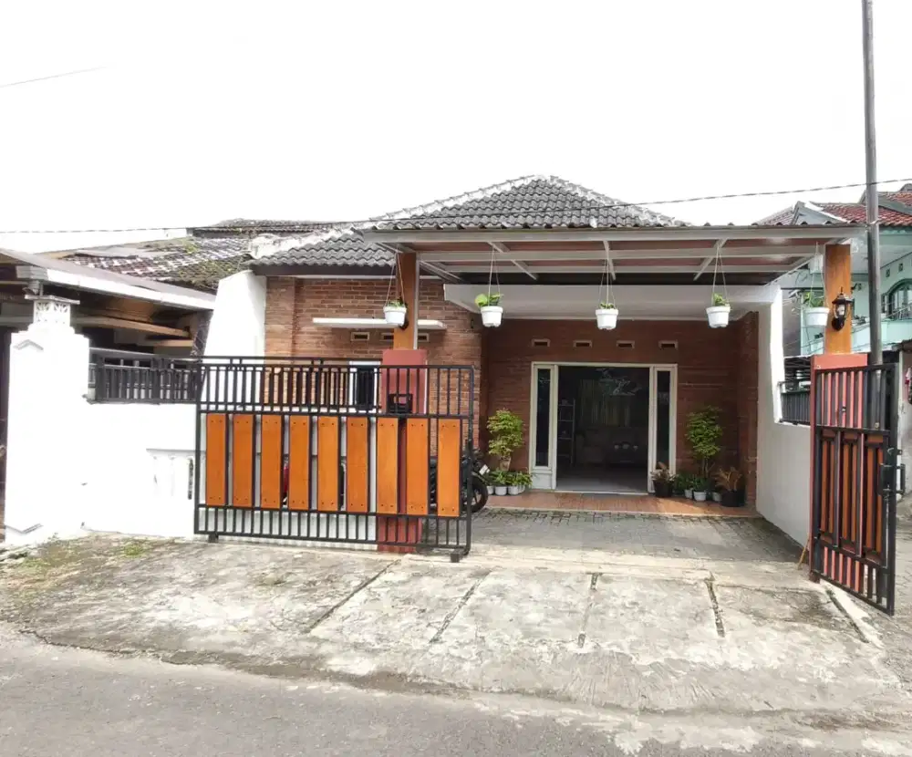 Rumah bagus plus furniture dekat ke RS, kampus Wirosaban di Giwangan