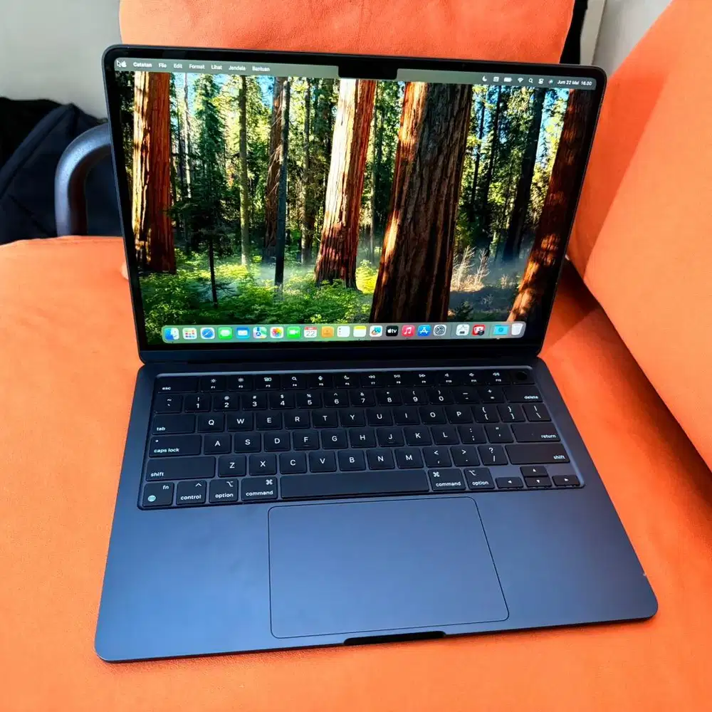 Macbook Air 2022 M2 Ram 16 gb