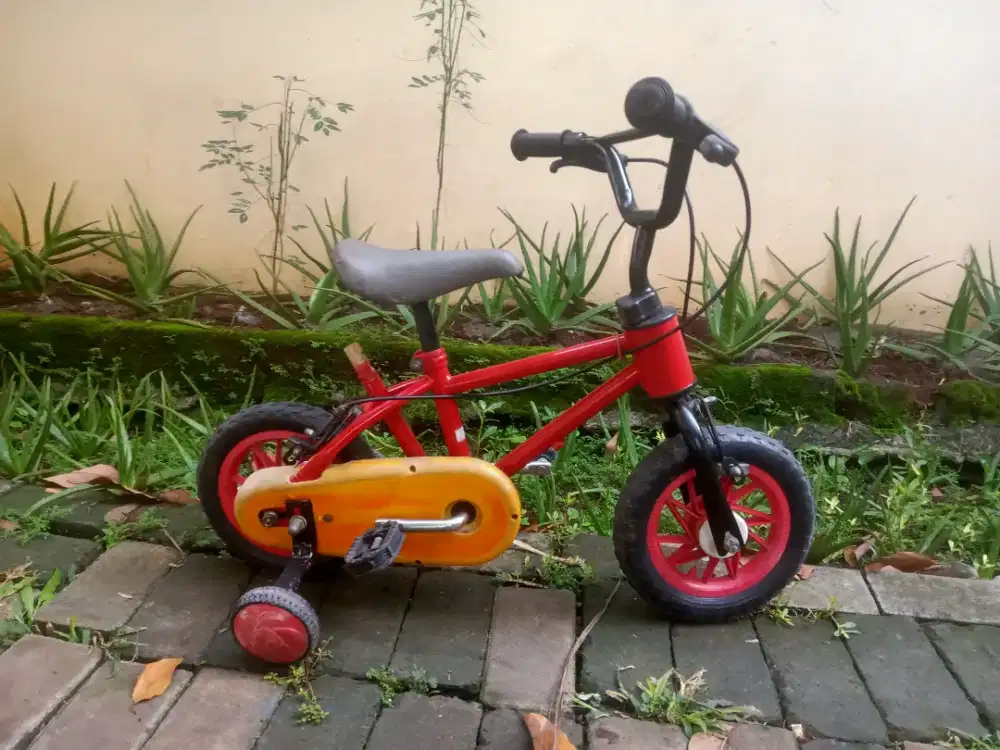 Sepeda anak untuk di bawah 5 tahun
