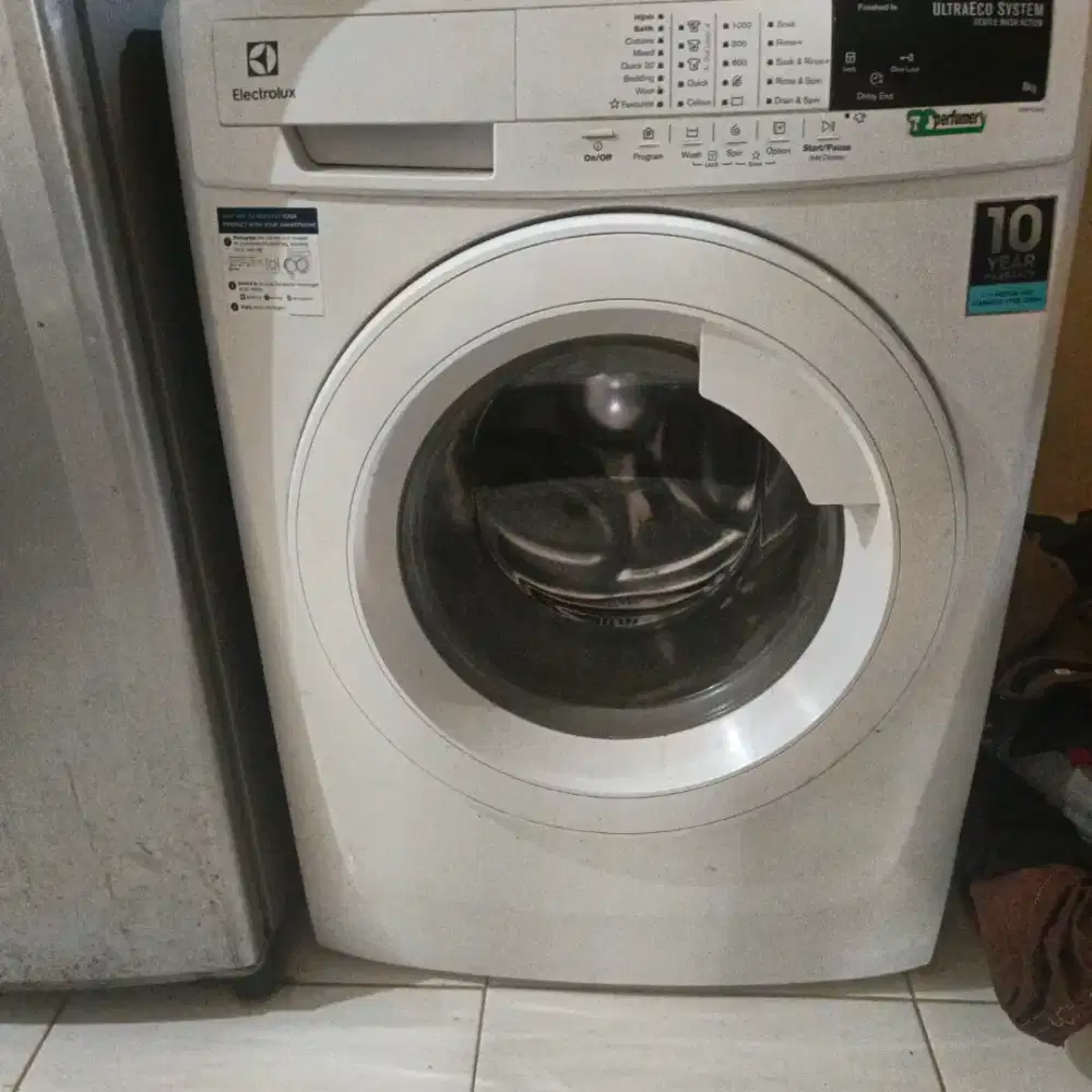 Mesin cuci electrolux