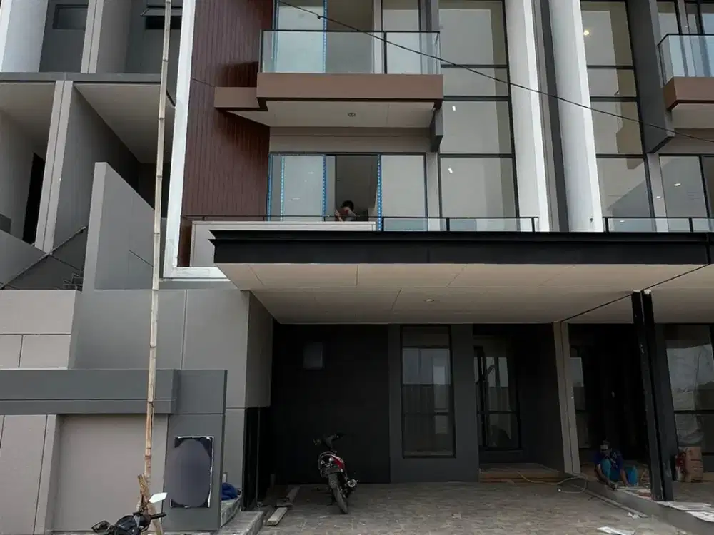 Dijual Rumah Mewah 3 Lantai Cluster Asya, Cakung, Jakarta Timur, 027