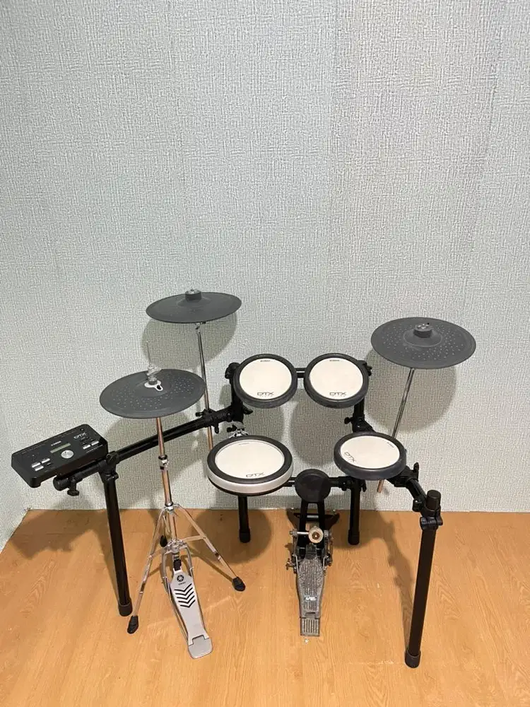 Drum electric yamaha dtx 562 like new barter tt