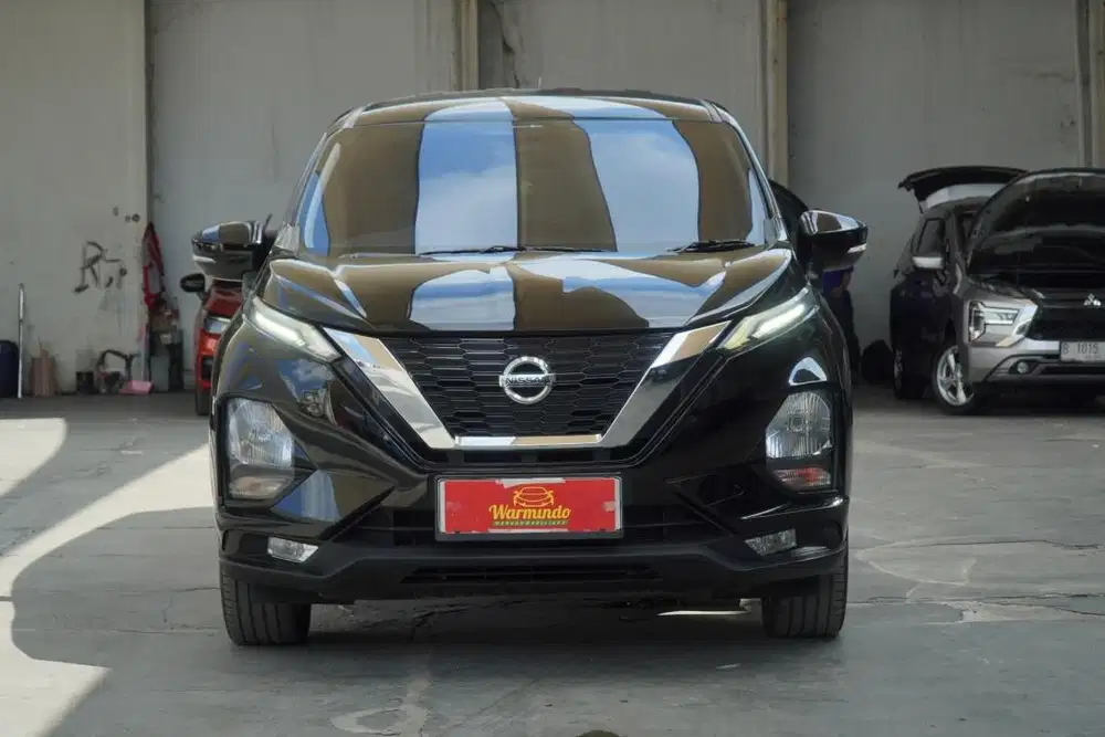 Nissan Livina VE Matic AT tahun 2019 hitam DP minim