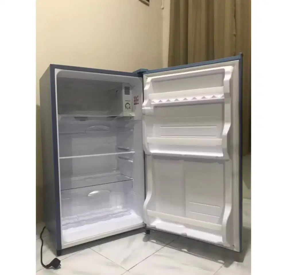 Kulkas sharp 1 pintu, tidak pernah service