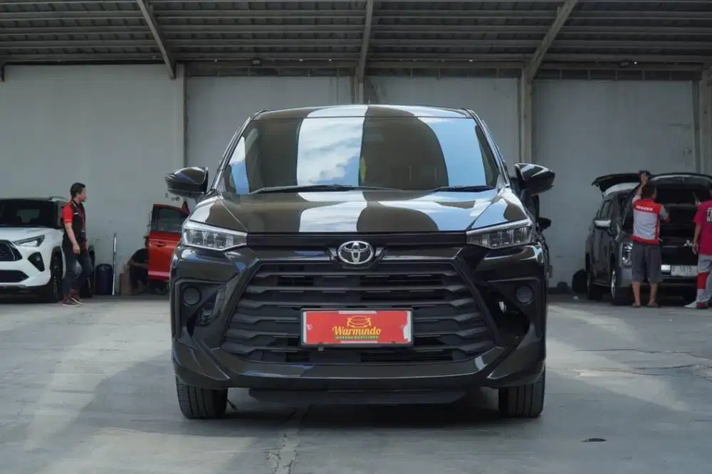 Toyota New Avanza 1.3 E Matic AT tahun 2024 hitam CVT DP minim