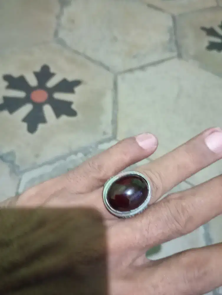 Batu garnet black mamba