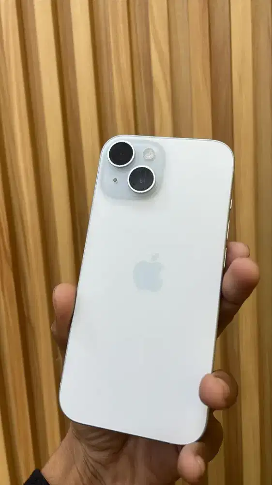 iPhone 15 128gb ibox