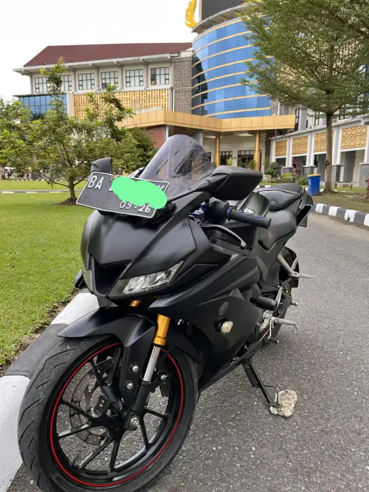 Dijual R15 V3 2019 KM Rendah